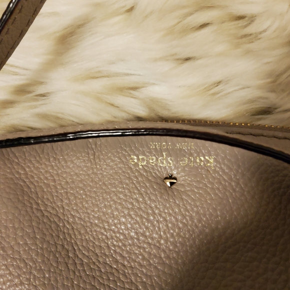 Kate Spade Crossbody Light Grey GUC - Picture 9 of 16